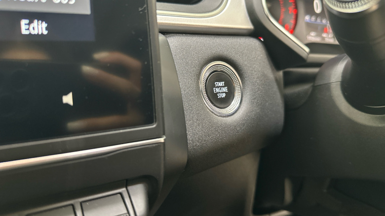 Renault Captur 1.0 TCE 100 Iconic 5dr Petrol Hatchback